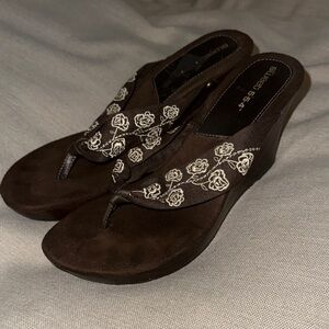 Vintage y2k Brown embroidered Wedge sandals